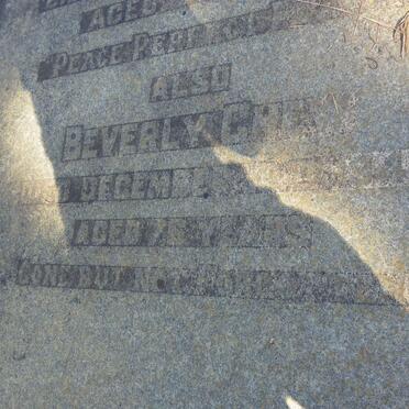 CHEW Beverly -1941 &amp; Mary McCOMBIE -1918