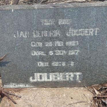 Mpumalanga, BARBERTON district, Glenthorpe, Glenthorpe 552, Plantation graves