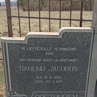 OOSTHUIZEN Barend Jacobus 1895-1971 & Hester Magaretha nee ERASMUS 1899-1972_2