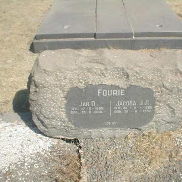 FOURIE Jan O 1885-1968 &amp; Jacoba J C 1886-1967
