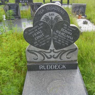 RUDDECK Franz Ernst 1899-1984 &amp; Debora Wilhelmina VAN NIKKELEN KUYPER 1897-1991