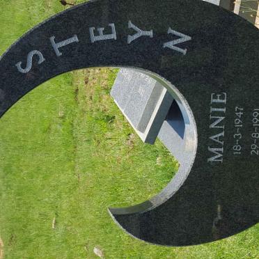 STEYN Manie 1947-1991