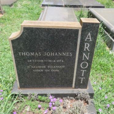 ARNOTT Thomas Johannes 1918-1974