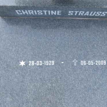 STRAUSS Christine 1929-2009