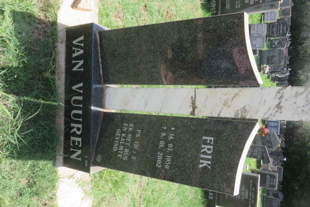 VUUREN Frik, van 1950-2002