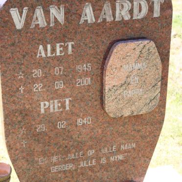 AARDT Piet, van 1940- &amp; Alet 1945-2001