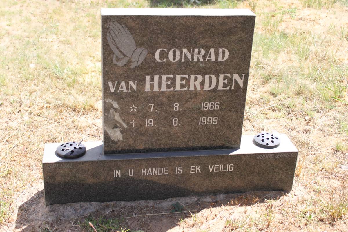 HEERDEN Conrad, van 1966-1999