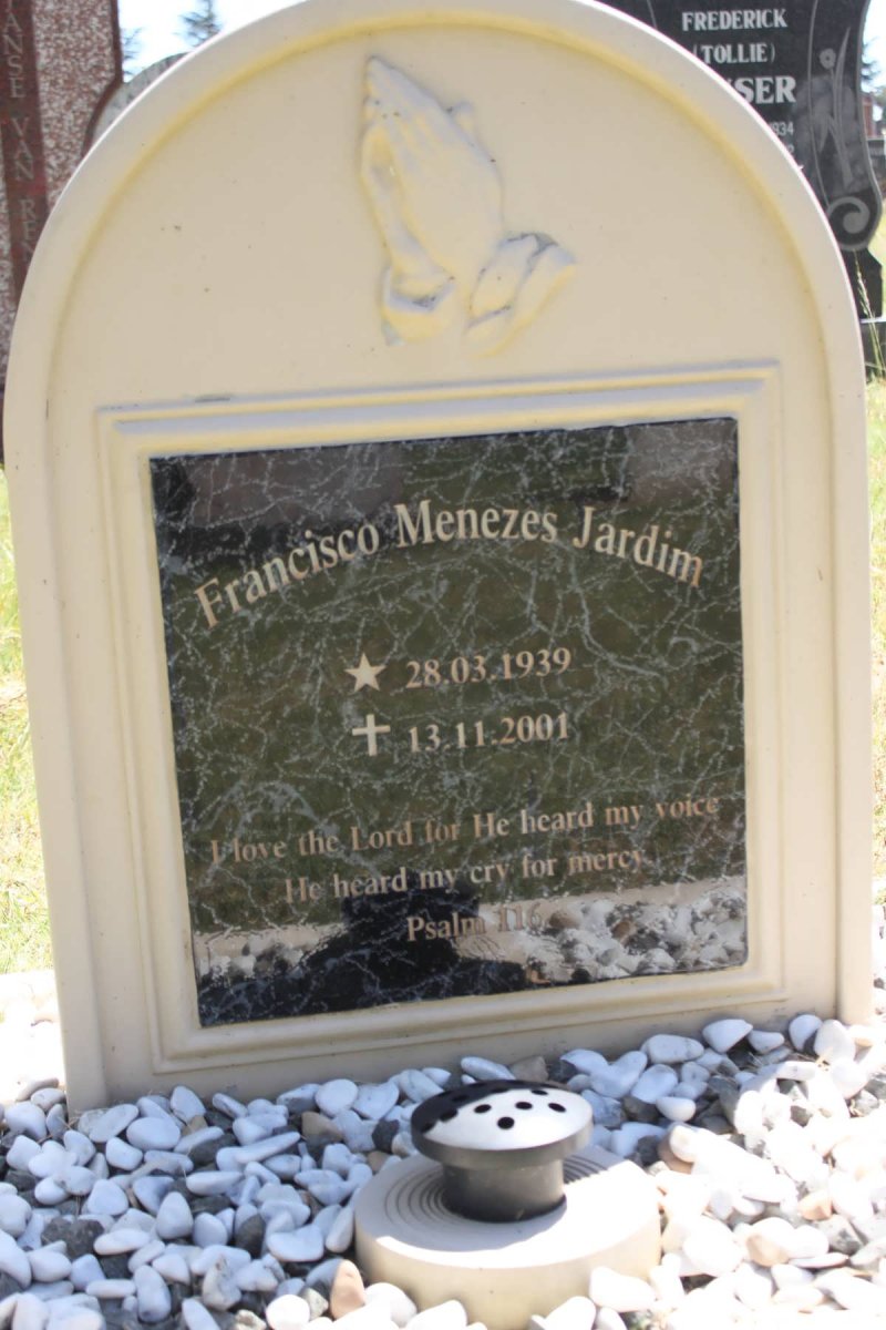 JARDIM Francisco Menezes 1939-2001