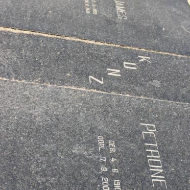 KUNZ James 1898-1978 &amp; Petronella 1920-2002    