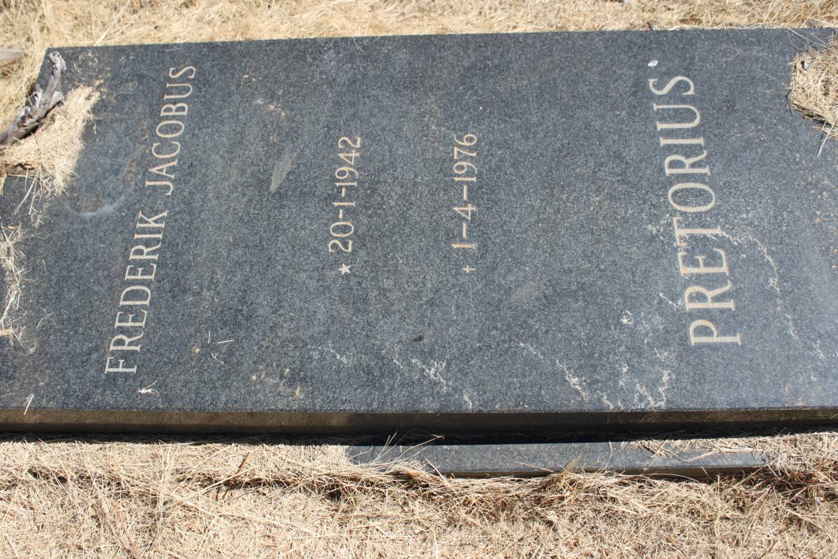 PRETORIUS Frederik Jacobus 1942-1976