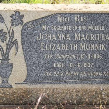MUNNIK Johanna Magritha nee CONRADIE 1886-1937