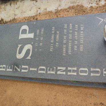 BEZUIDENHOUT S.P. 1981-1995