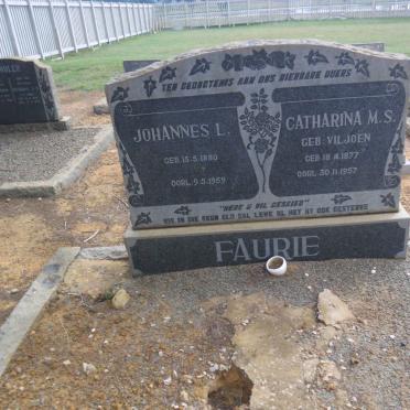 F - Vanne :: Surnames - F