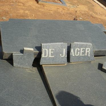 JAGER Lood, de &amp; Lettie