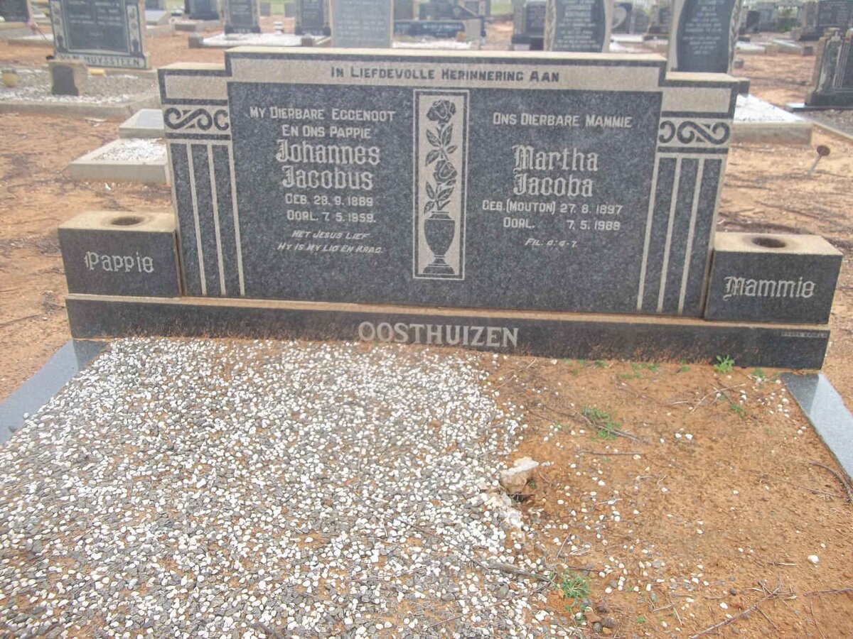 OOSTHUIZEN Johannes Jacobus 1889-1959 &amp; Martha Jacoba MOUTON 1897-1988