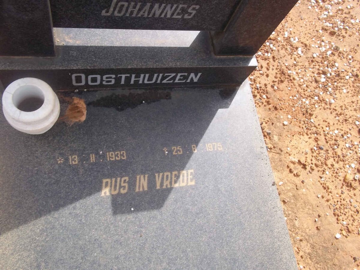 OOSTHUIZEN Johannes 1933-1975