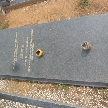 VERMAAK Maxie 1923-1998