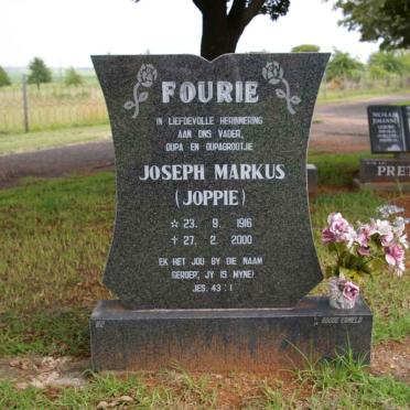 F - Vanne :: Surnames - F