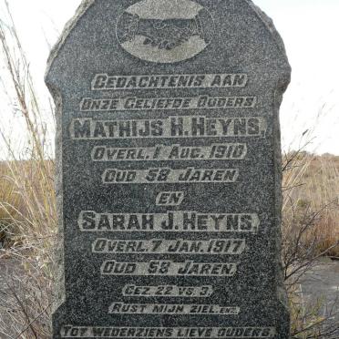 HEYNS Mathijs H. -1910 &amp; Sarah J. -1917