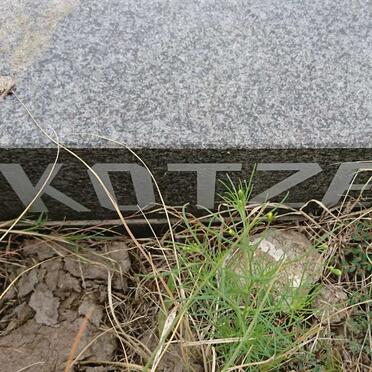 KOTZE Gert Petrus 1921-1997 &amp; Maria Gertruida 1929-2014