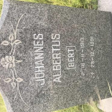 MERWE Johannes Albertus, van der 1913-1991 &amp; Johanna Cornelia Jacomina 1915-1988