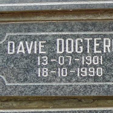 DOGTEROM Davie 1901-1990