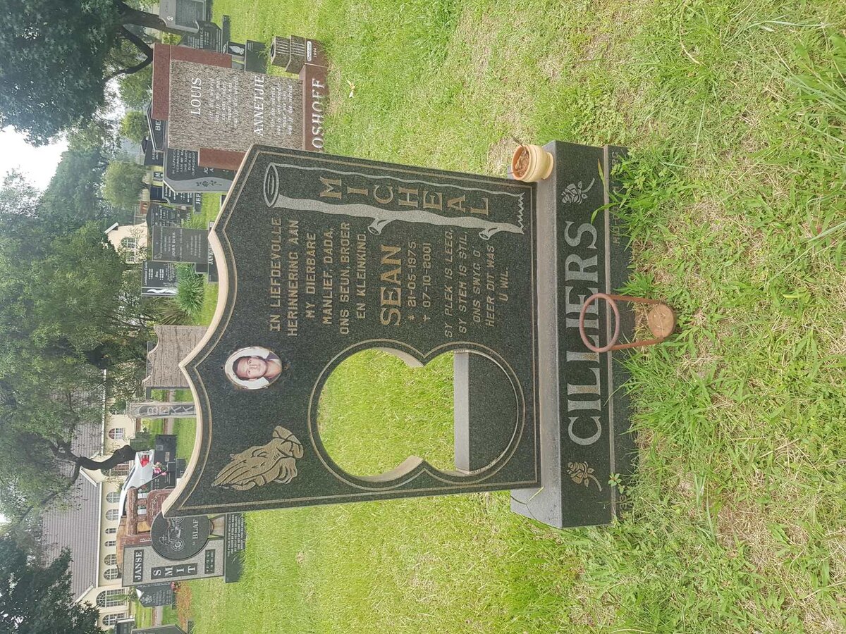 CILLIERS Sean Micheal 1975-2001