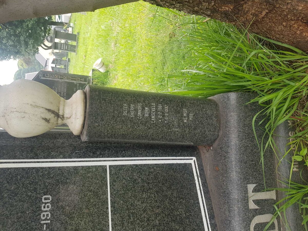 HERHOLDT Daniel Jacobus 1958–2001 &amp; Denita 1960– :: LANGEVELD Shane 1962–2000 :: CONNORS Sherry nee LANGEVELD 1961–1997 #3