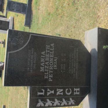 LYNCH Maria Elizabeth Petronella 1940-2004
