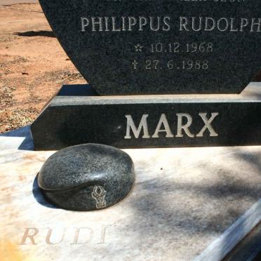 M - Surnames :: Vanne - M