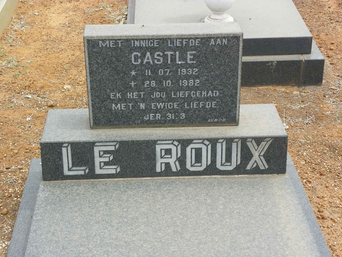 ROUX Castle, le 1932-1982