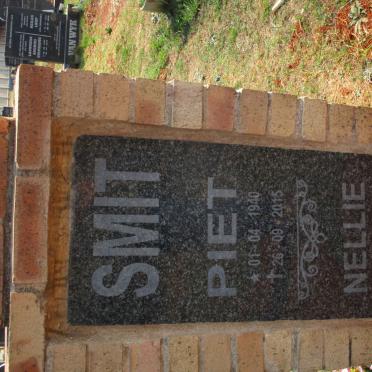 SMIT Piet 1940-2015 &amp; Nellie 1944-