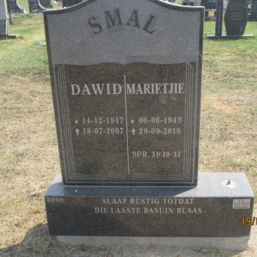 SMAL Dawid 1947-2007 &amp; Marietjie 1949-2018