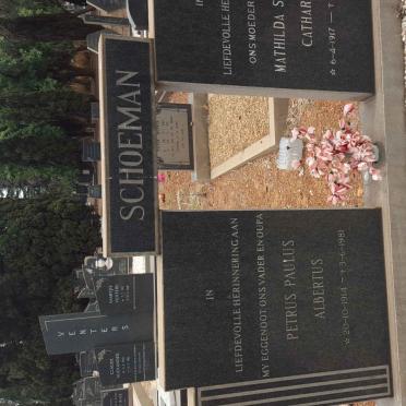SCHOEMAN Petrus Paulus Albertus 1914-1981 &amp; Mathilda Sussanna Catharina 1917-1989 #1
