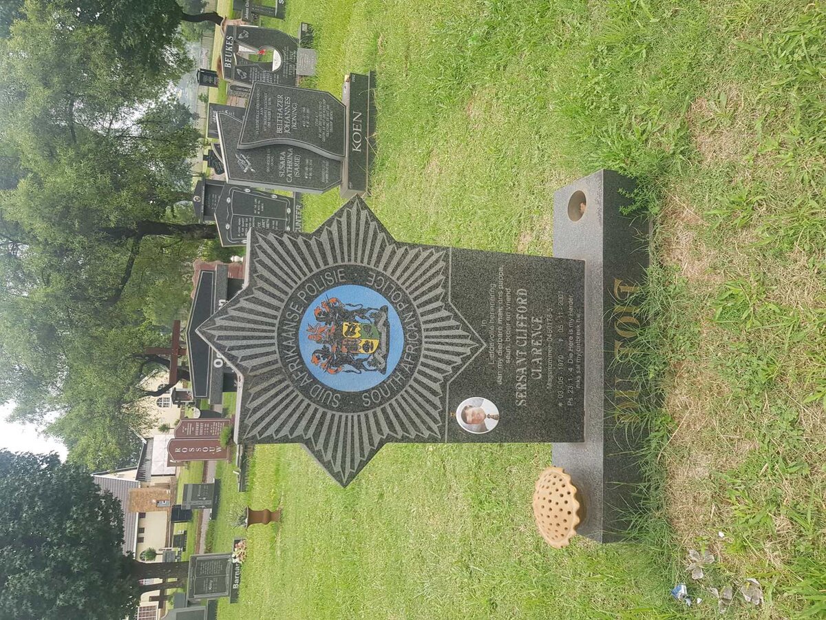 TOIT Clifford Clarence, du 1970-2001