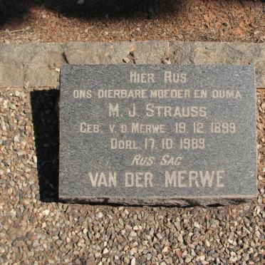 MERWE C.J., van der 1895-1920 & M.J. STRAUSS, voorheen VAN DER MERWE nee VAN DER MERWE 1899-1989 :: ? Marie 1929-1983 #2