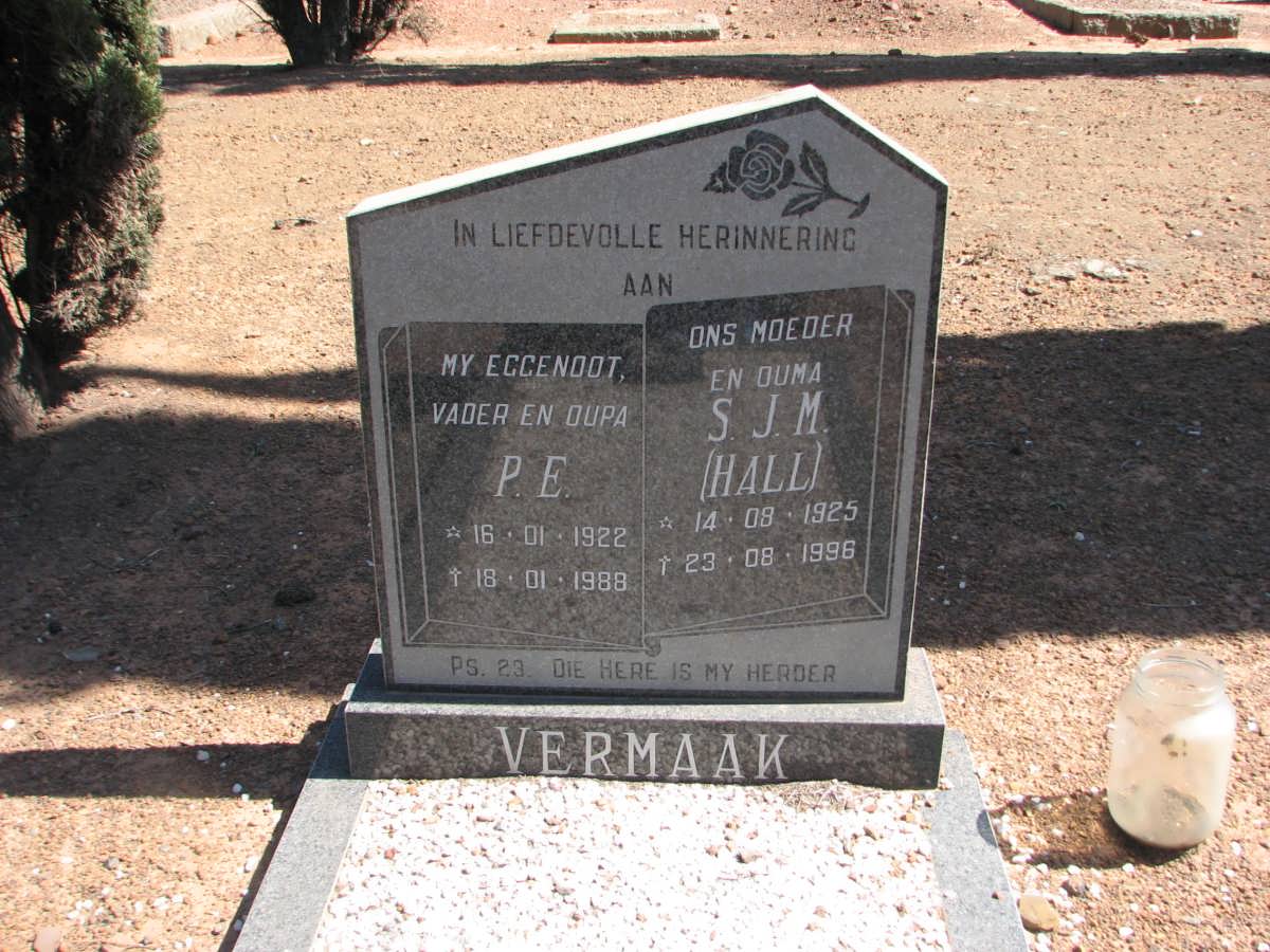 VERMAAK P.E. 1922-1988 &amp; S.J.M. HALL 1925-1996