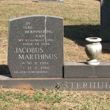 ESTERHUIZEN Jacobus Marthinus 1906-1980 & Martha Sophia 1914-1977