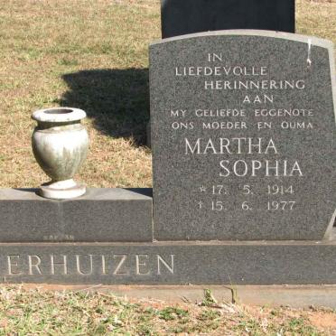 ESTERHUIZEN Jacobus Marthinus 1906-1980 & Martha Sophia 1914-1977