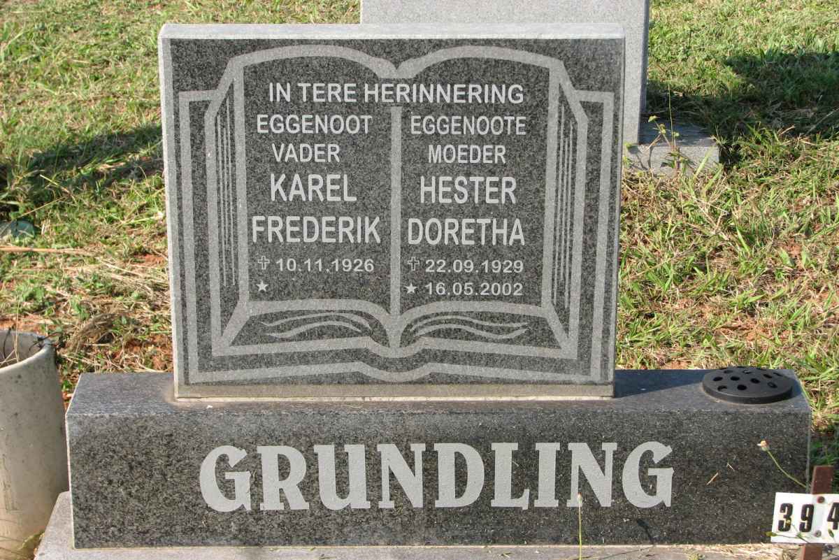 GRUNDLING Karel Frederik 1926- &amp; Hester Doretha 1929-2002