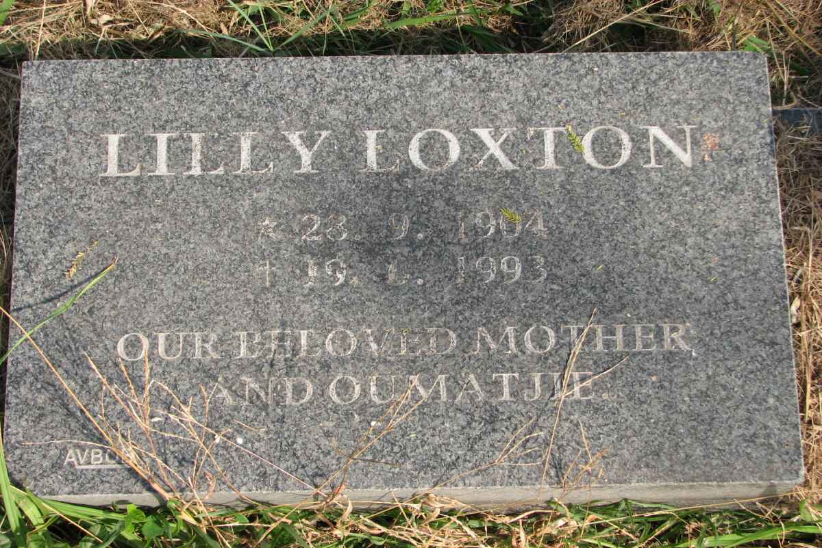 LOXTON Lilly 1904-1993