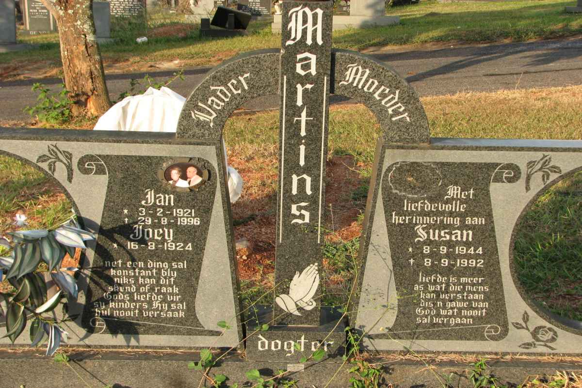 MARTINS Jan 1921-1996 &amp; Joey 1924- :: MARTINS Susan 1944-1992