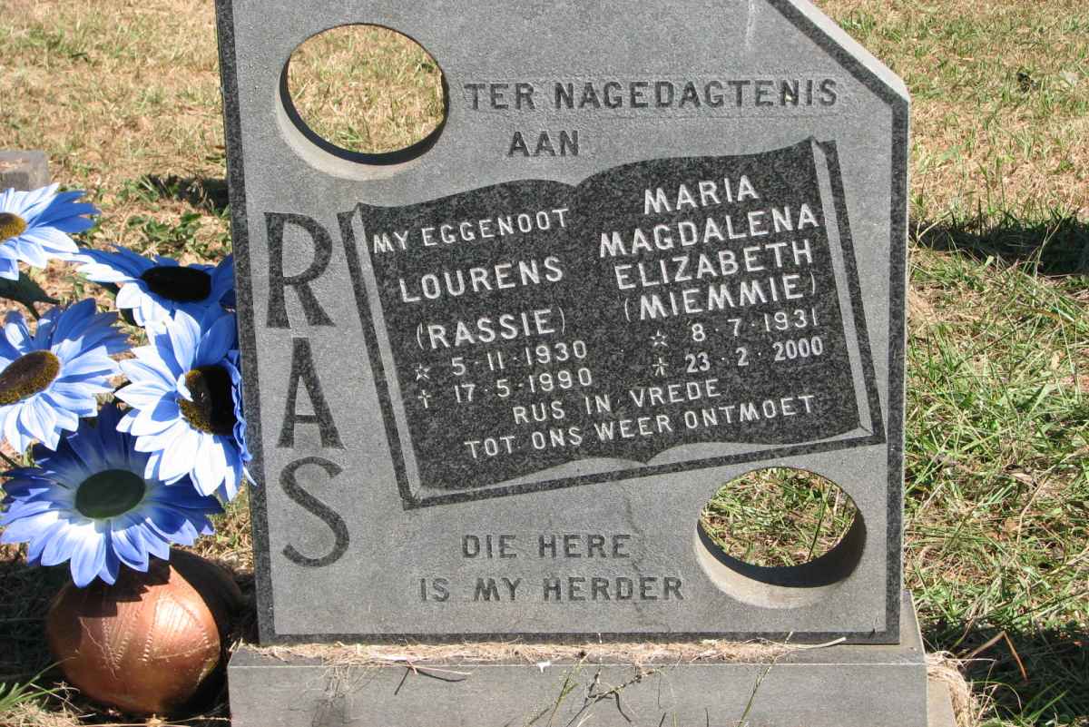 RAS Lourens 1930-1990 &amp; Maria Magdalena Elizabeth 1931-2000