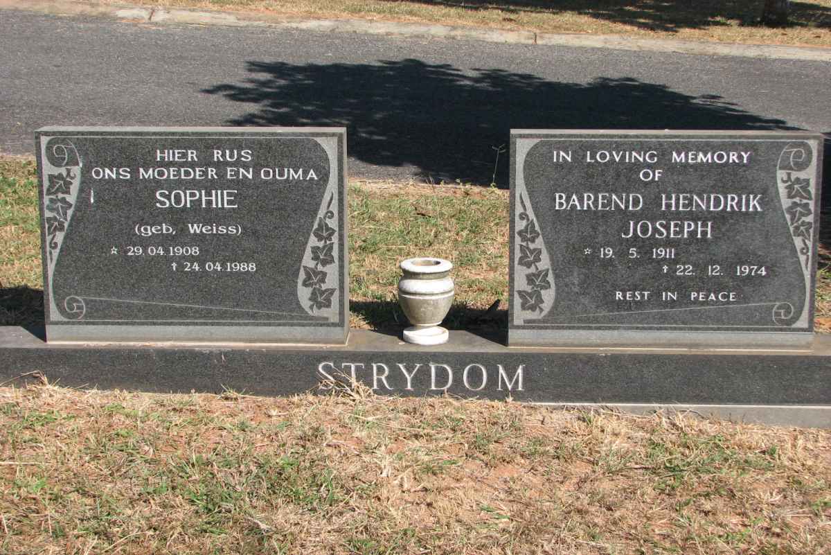 STRYDOM Barend Hendrik Joseph 1911-1974 &amp; Sophie WEISS 1908-1988