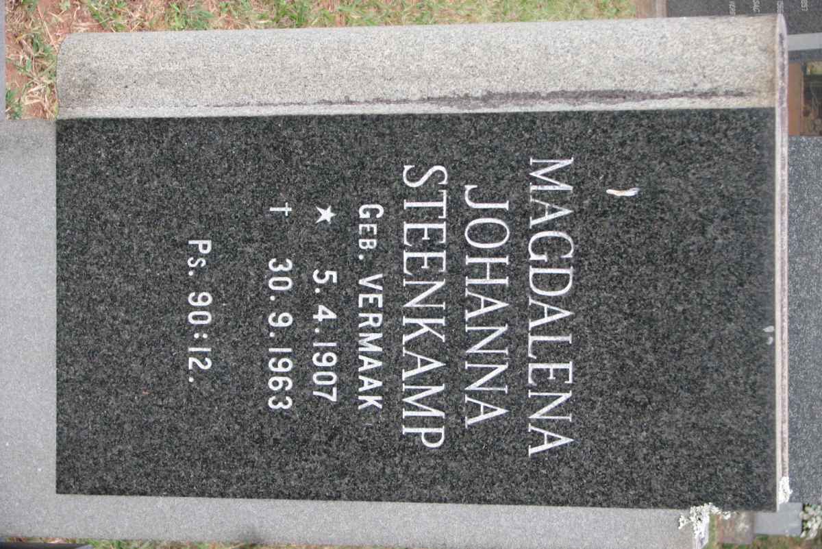 STEENKAMP Magdalena Johanna nee VERMAAK 1907-1963