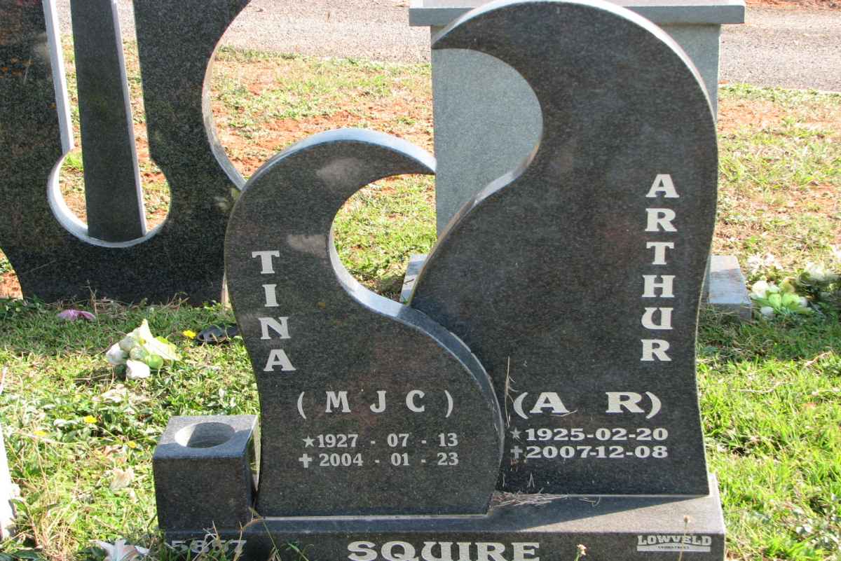 SQUIRE A.R. 1925-2007 &amp; M.J.C. 1927-2004