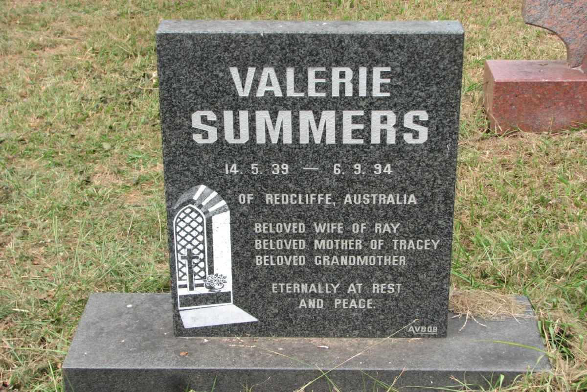SUMMERS Valerie 1939-1994