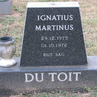 TOIT Ignatius Martinus, du 1975-1976