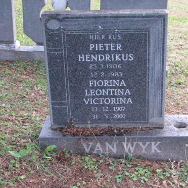 WYK Pieter Hendrikus, van 1906-1983 &amp; Fiorina Leontina Victorina 1907-2000