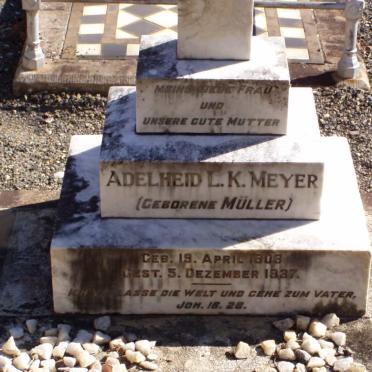 M - Surnames :: Vanne - M